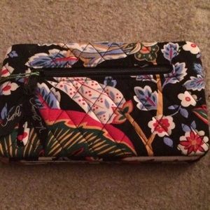 Vera Bradley Hinge Wallet