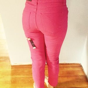 Jeans NYDJ $104 brand new.  Slimming type.