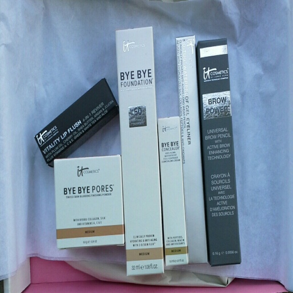 it Cosmetics NIB