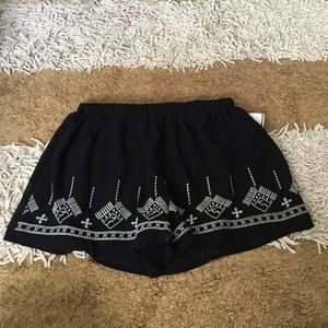 Flowy Aztec shorts