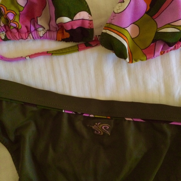 Retro Bikini - Picture 4 of 4