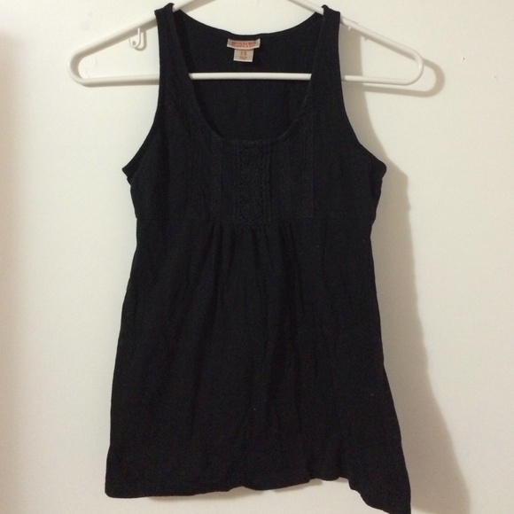 Mossimo embroidered tank