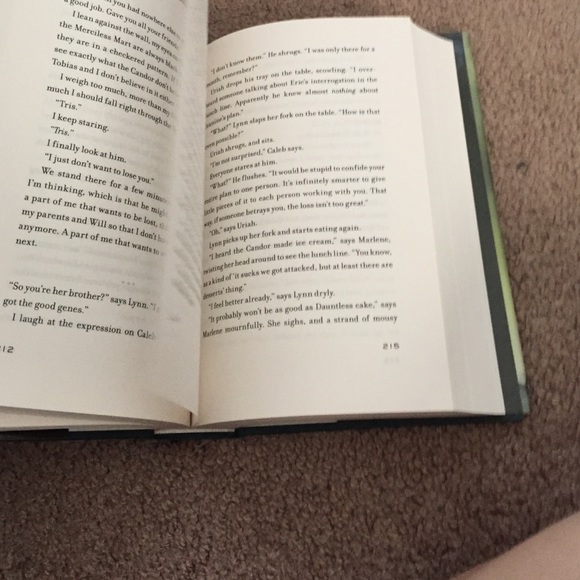 Insurgent By Veronica Roth - Picture 3 of 3