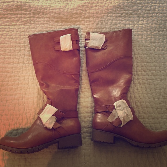 Nine West Outlet never worn brown boots