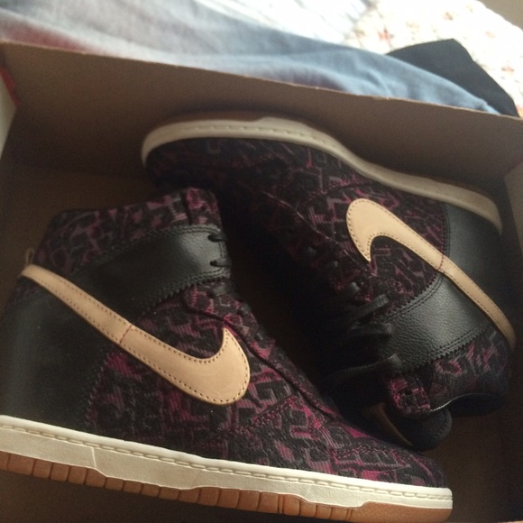 Nike Women's Dunk Sky High Wedge Sneakers