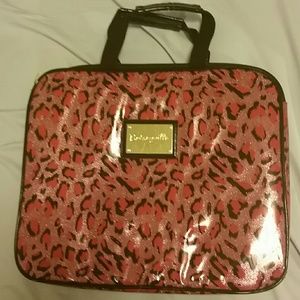 Pink print Betsey Johnson laptop bag