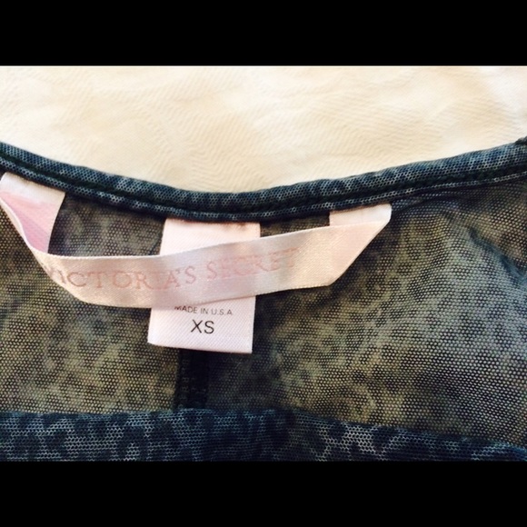 Victoria Secret - Picture 4 of 4