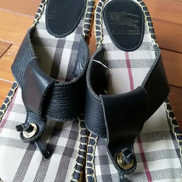 Black leather  and Burberry canvass - Picture 3 of 4