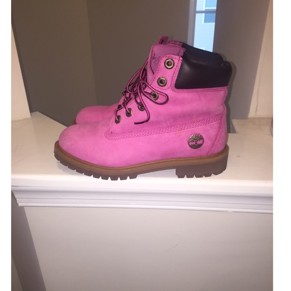 Timberland x Susan G. Komen boots