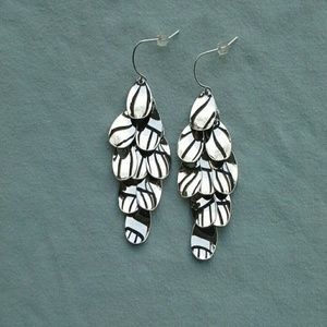 Premier Designs Mirror Immage Earrings