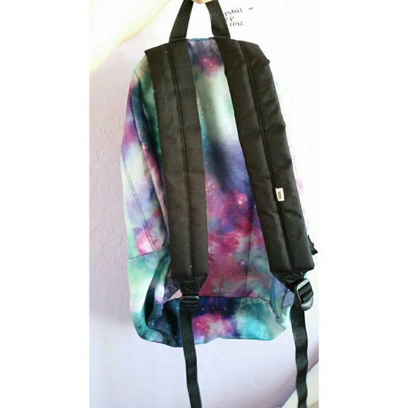 SOLD 🚫🚫Vans Backpack - Picture 2 of 4