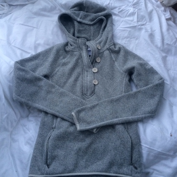 North face sweater hoodie