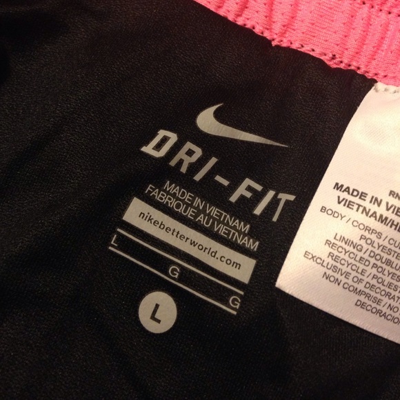 Nike Dri-fit shorts - Picture 4 of 4