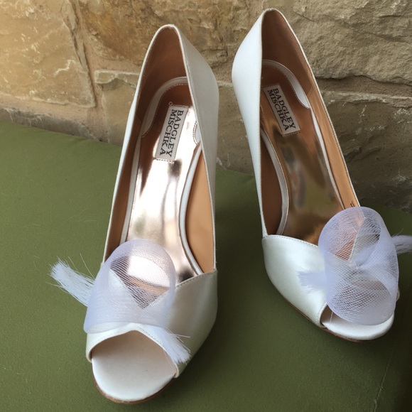 Badgley Mischka Ivory bridal Shoes 10 - Picture 2 of 4