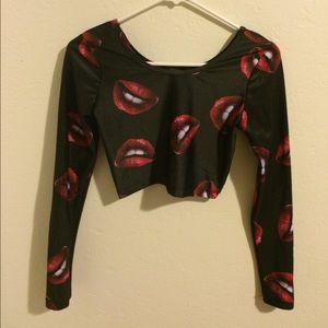 Long sleeve lips shirt