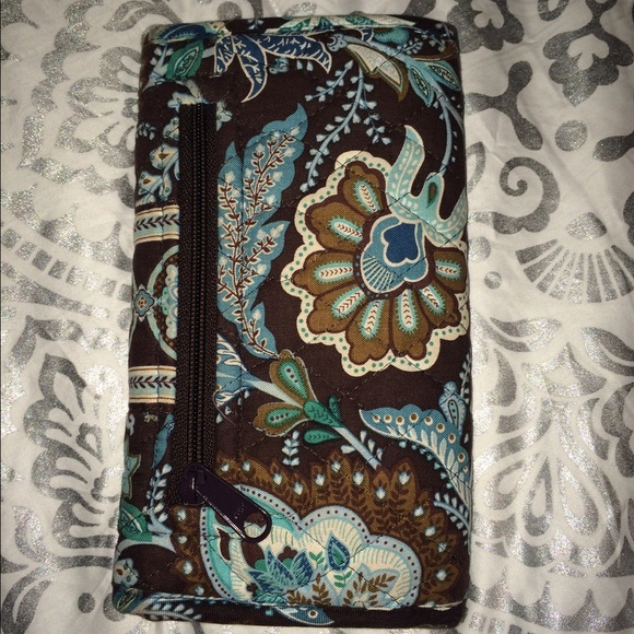 Cute large Vera Bradley wallet!