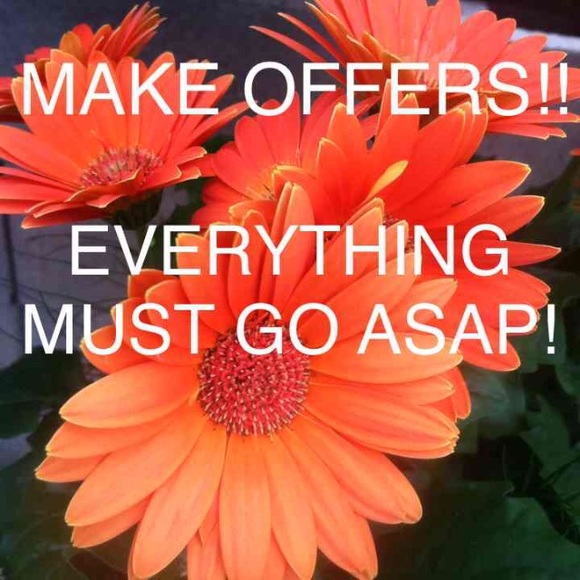 Closet Closeout! Everything must go! - Picture 1 of 1
