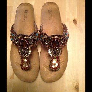 Sandals. White Mountain.