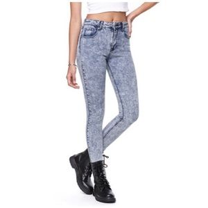 Acid wash high rise jeggings🌿