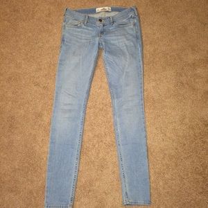 Hollister light wash super skinny jeans Size 1r