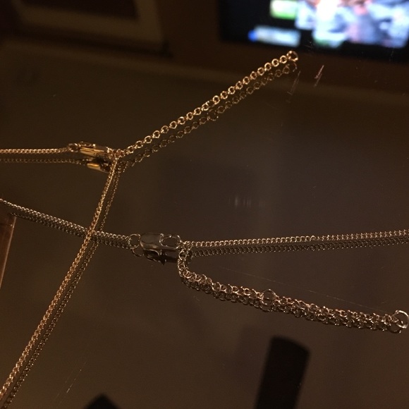 Silver chevron necklace - Picture 4 of 4