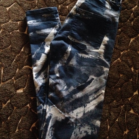 Jeans - Picture 2 of 2
