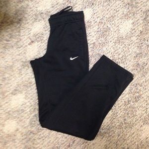 Like New Nike Therma Fit Sweatpants Sz. XS