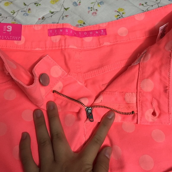 TINSELTOWN (NEW) Coral Shorts Summer Shorts Size 9 - Picture 2 of 5