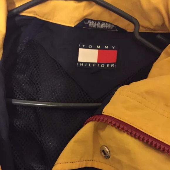 Vintage Tommy Hilfiger jacket - Picture 2 of 4