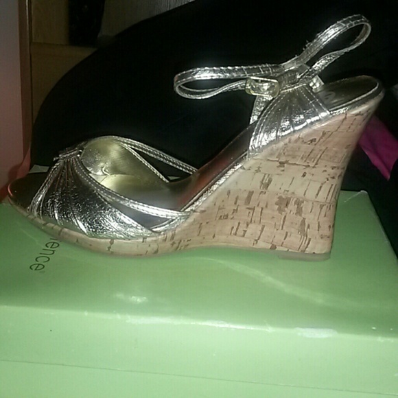 Donna Lawrence Gold Wedges