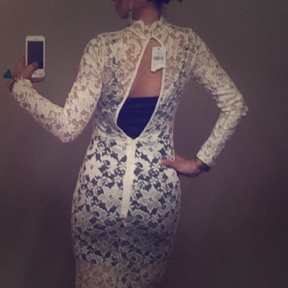Nordstrom Ivory Lace Dress w/ Blk Tube - Picture 1 of 4