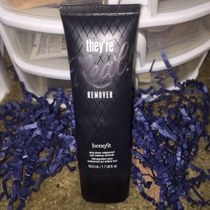 Benefit They're Real Remover