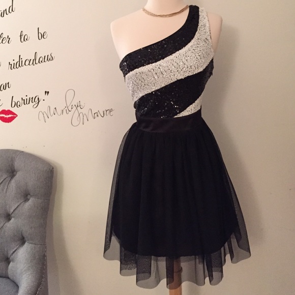 As U Wish Dresses & Skirts - Dress! π1 shoulder sequins top flirty bottom π As U Wish Dresses & Skirts - Dress! π1 shoulder sequins top flirty bottom π