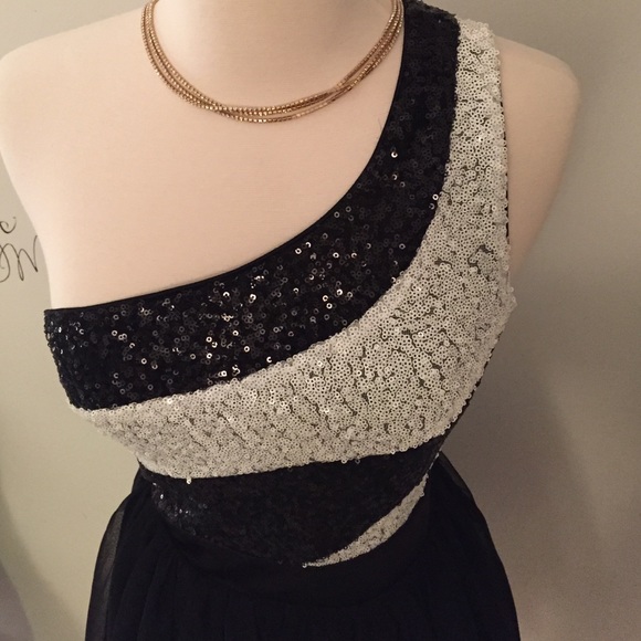 As U Wish Dresses - Dress! π1 shoulder sequins top flirty bottom π As U Wish Dresses - Dress! π1 shoulder sequins top flirty bottom π