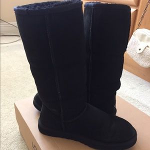 Classic Long Uggs folded over-black