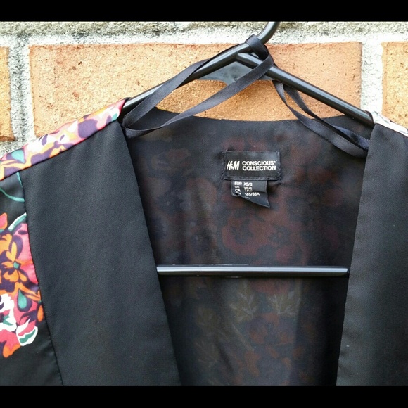 H&M Floral Kimono - Picture 4 of 4