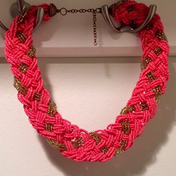 Statement necklace