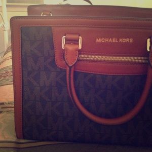 Large Selma Michael Kors purse