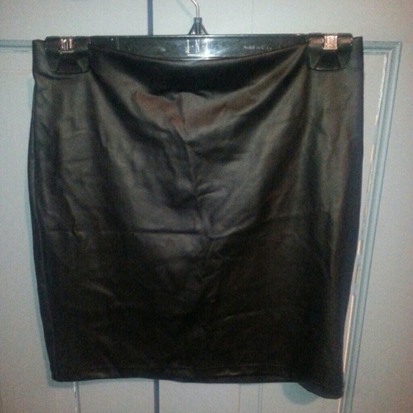 Forever 21 Faux Leather Mini Skirt