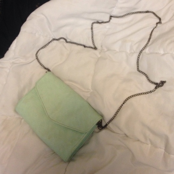 urban mint cross body