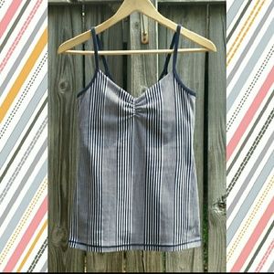 Lululemon Gather V Tank