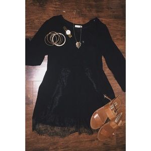 🎊🎉SOLD✨💫Midi lace dress