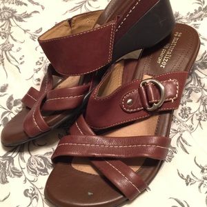 Barely worn Naturalizers.