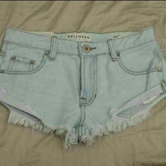 New bullhead slouchy shorts