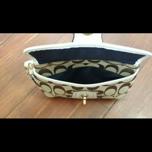 Coach wrestlet / clutch / wallet - Picture 4 of 4