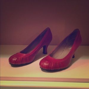 Short red heels (Size 9)