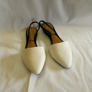 REPORT SIGNATURE FLATS