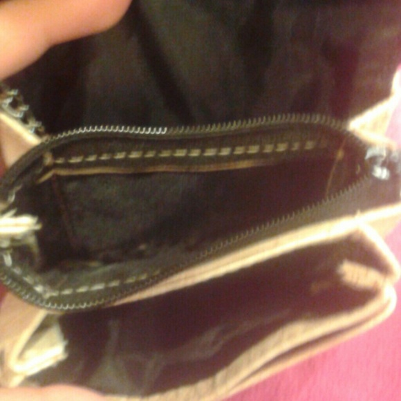 Guess wallet - Picture 3 of 4