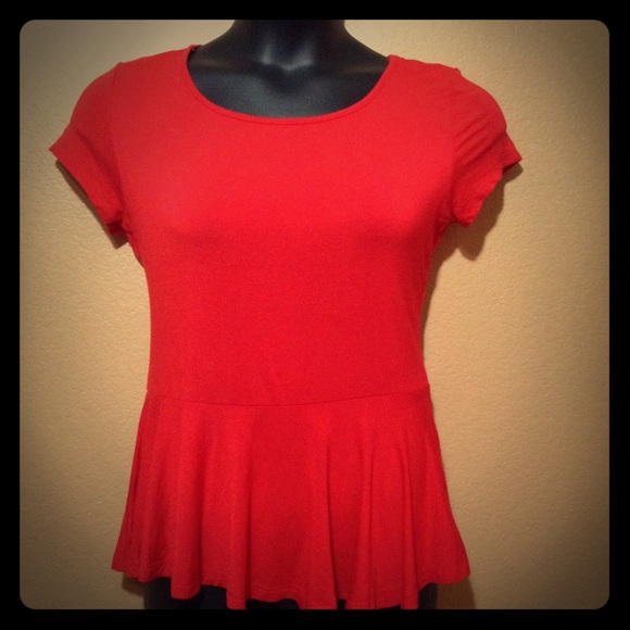 Forever 21 Tops - Red Peplum Top 🎀