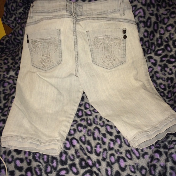 Shorts - Picture 2 of 2